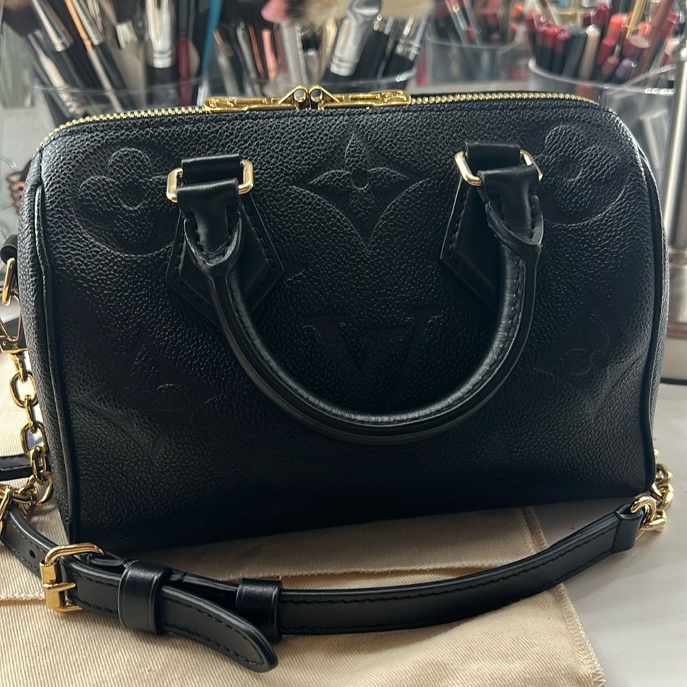 Authentic Louis Vuitton Speedy Bandoulière 20